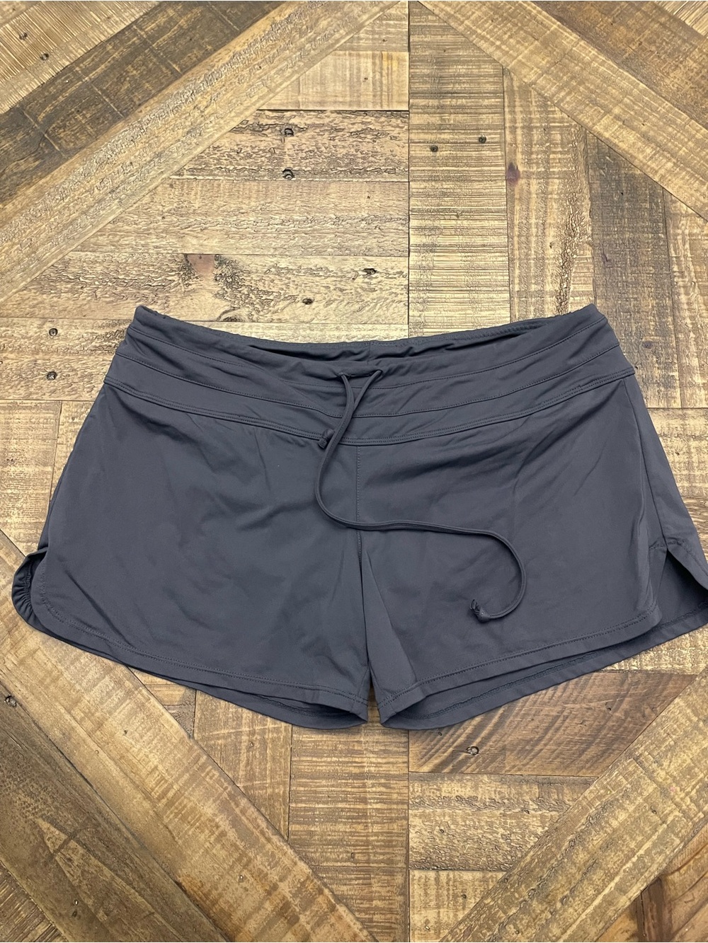 Athleta Grey Surge Swim Board Shorts Women's Size S Dark Charcoal Coral Liner